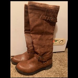 Brown Tall Boots with Buckle Design!